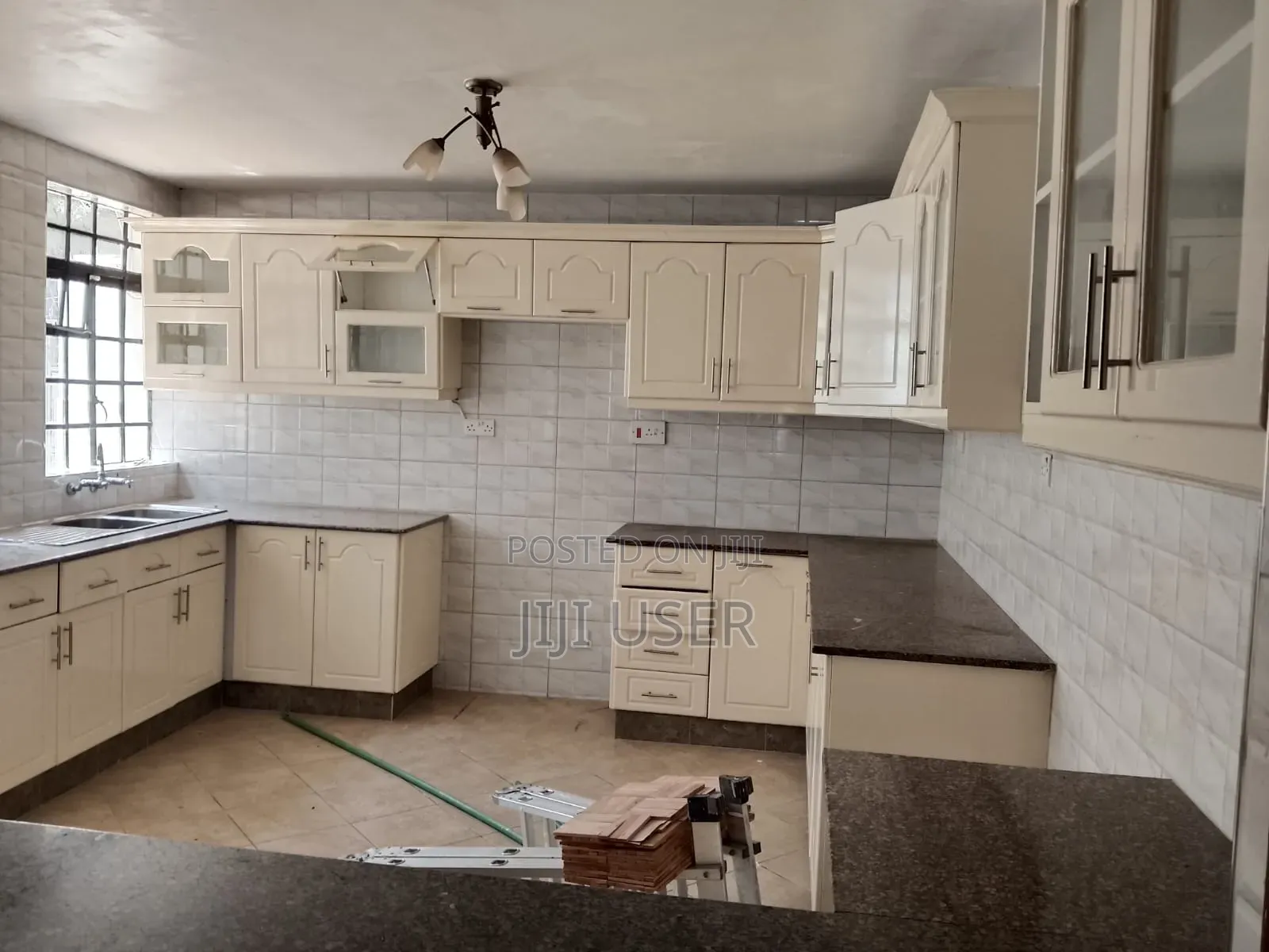 5bdrm House in School Lane, Westlands for rent