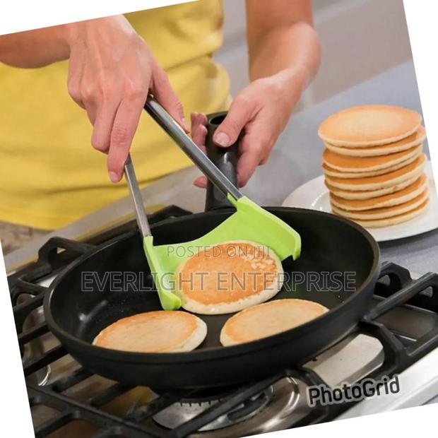 2 in 1 Kitchen Spatula and Tongs - thumbnail 2