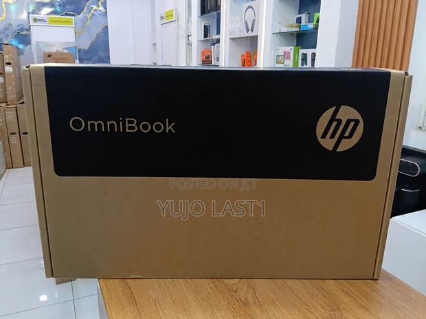 New Laptop HP OmniBook X Flip 14" 12GB Intel Core I7 SSD 512GB - main view