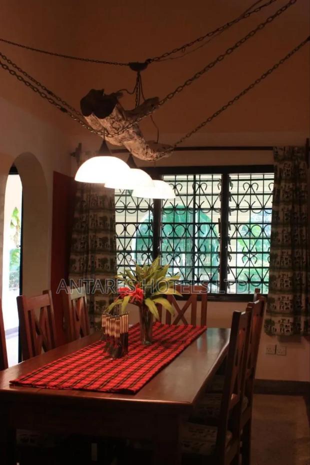 Furnished 3bdrm Villa in Diani for rent - thumbnail 11