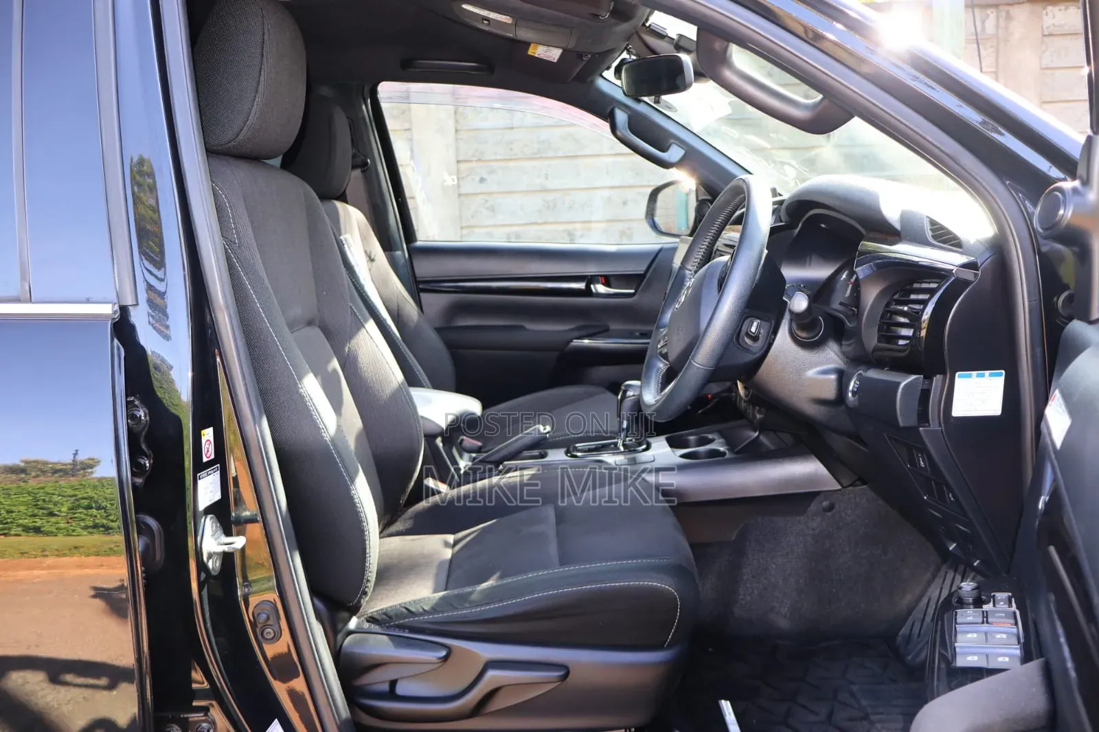 Toyota Hilux Revo Double Cab Deisel 2.4 AWD 2019 Black