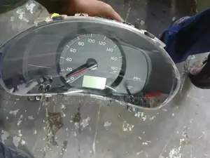 Toyota Vitz 2010 Instrument Cluster / Speedometer – Ex-Japan
