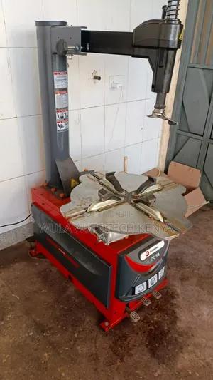 Heavy Commercial High Quality Tyre Changer STC-768 Sunshine Italy