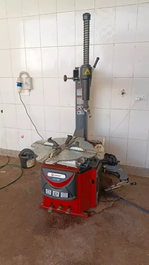 Heavy Commercial High Quality Tyre Changer STC-768 Sunshine Italy