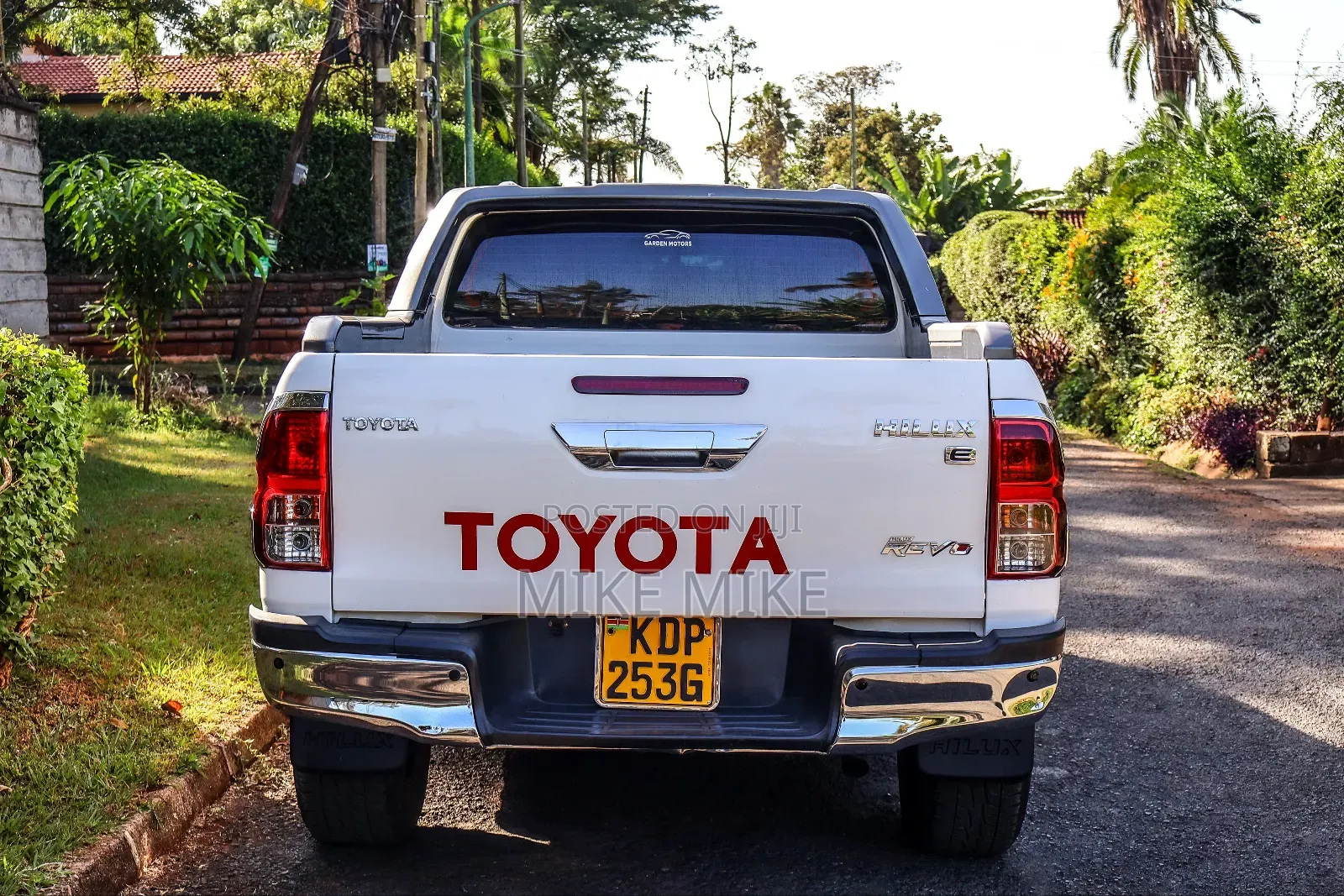 Toyota Hilux Revo Double Cab Deisel 2.8 AWD 2016 White