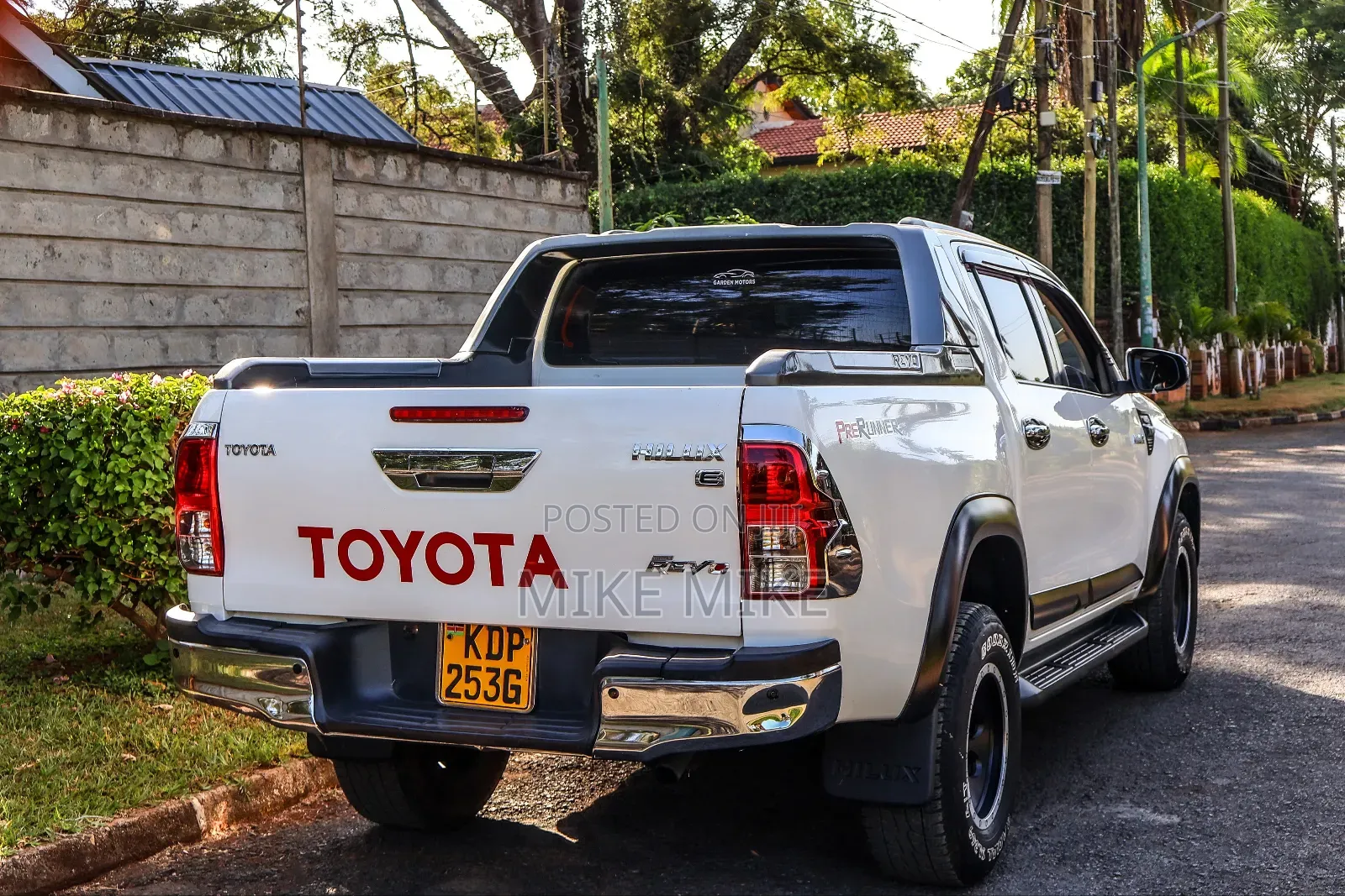 Toyota Hilux Revo Double Cab Deisel 2.8 AWD 2016 White