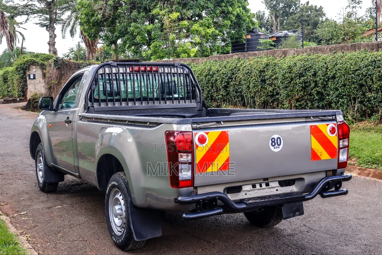 Isuzu D-MAX 2023 Silver