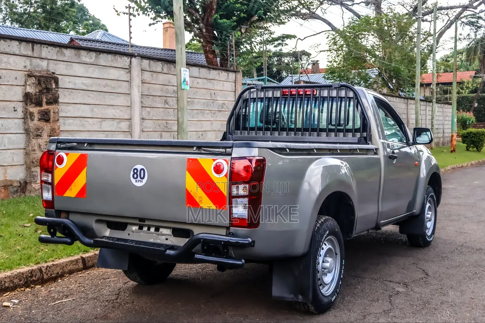 Isuzu D-MAX 2023 Silver
