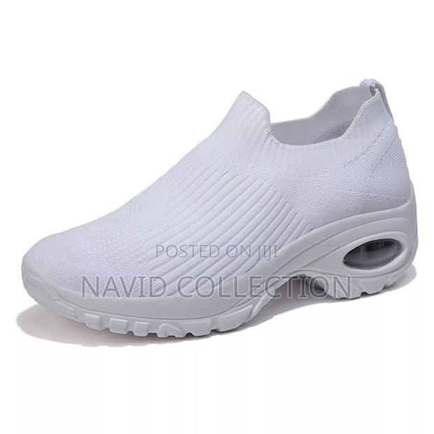 Ladies Breathable Fashions - thumbnail 2