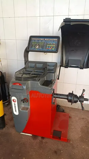 Commercial Wheel Balancer S828 With Heat Treatment Process