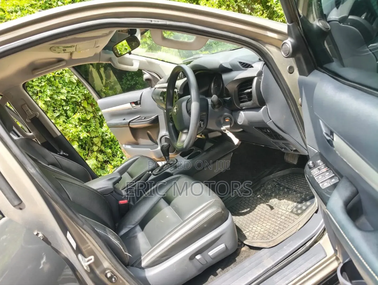 Toyota Hilux 2021 Green