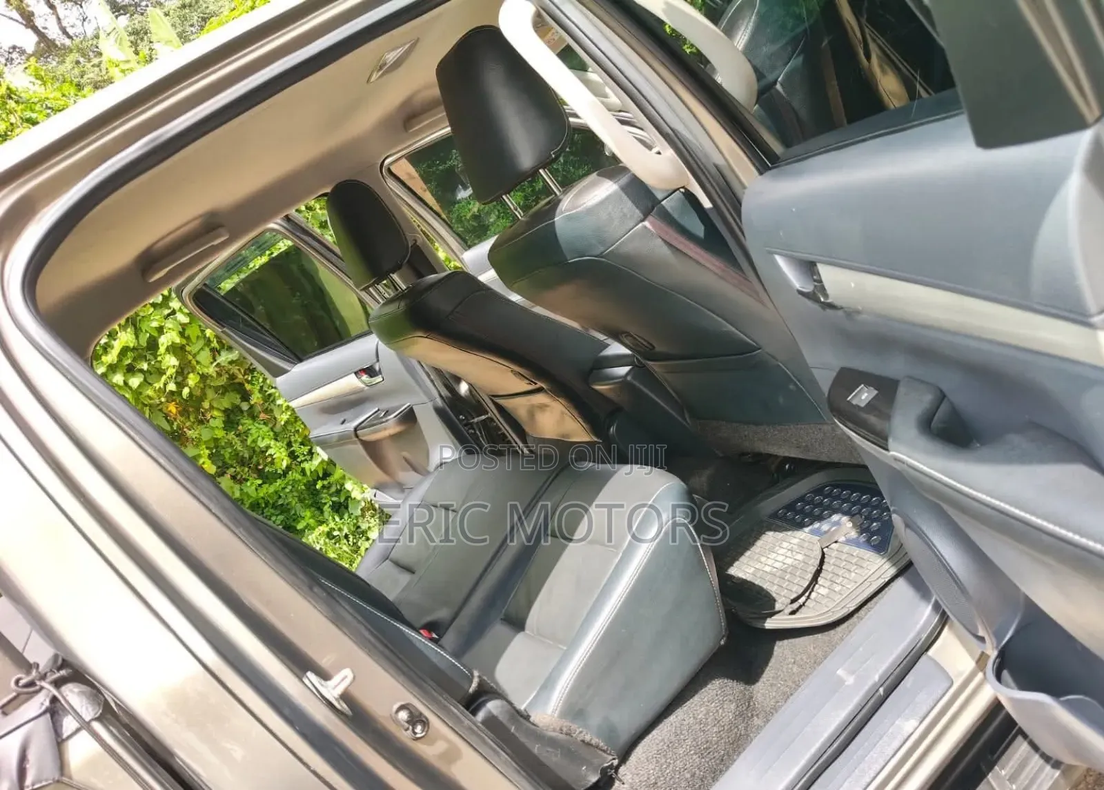Toyota Hilux 2021 Green