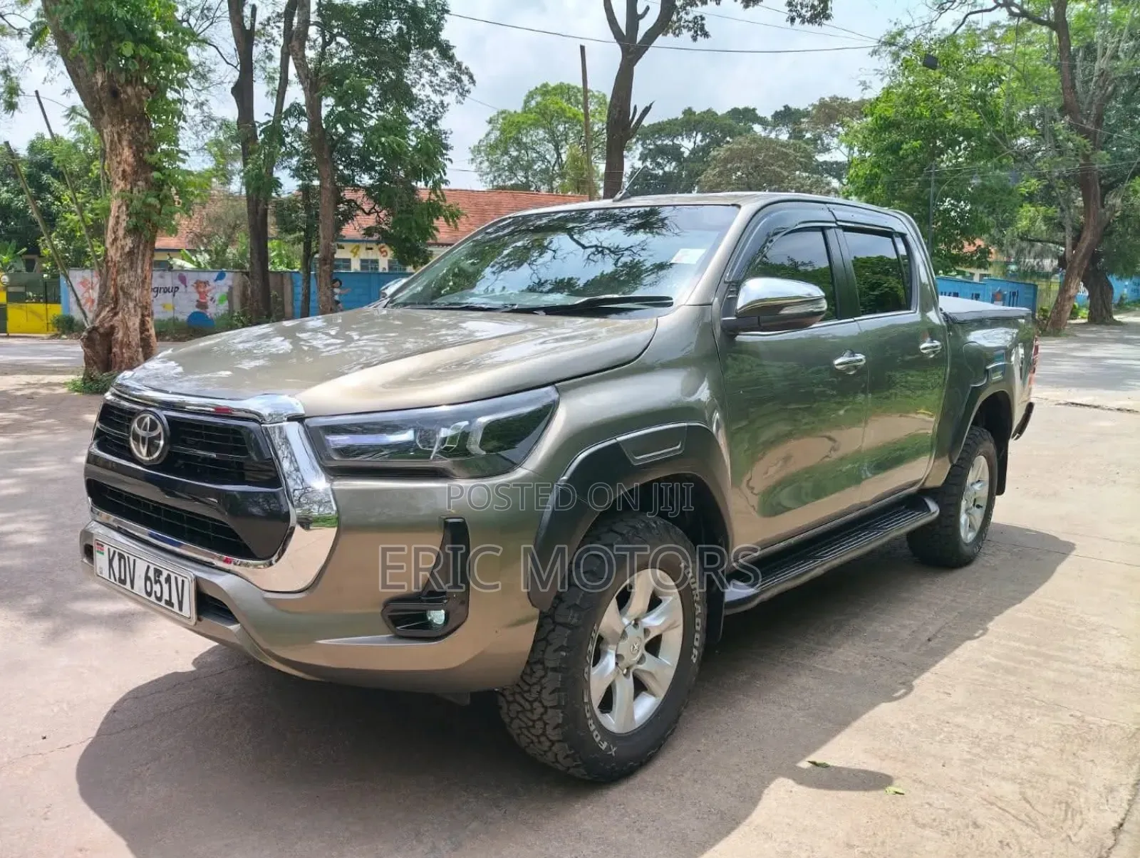 Toyota Hilux 2021 Green