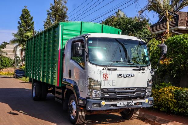Isuzu FRR 2022 White - thumbnail 2