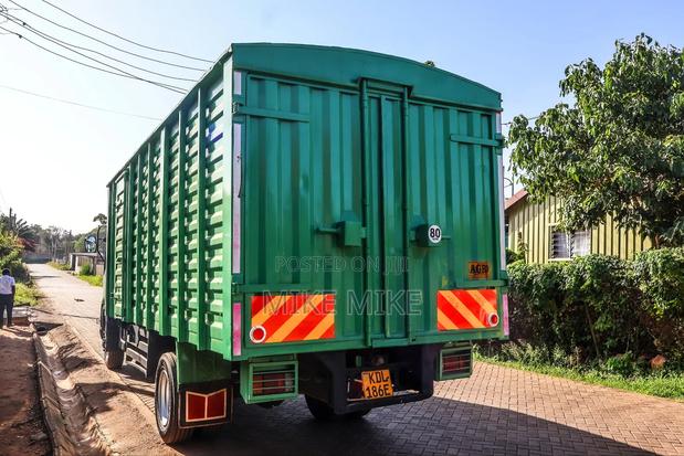Isuzu FRR 2022 White - thumbnail 4
