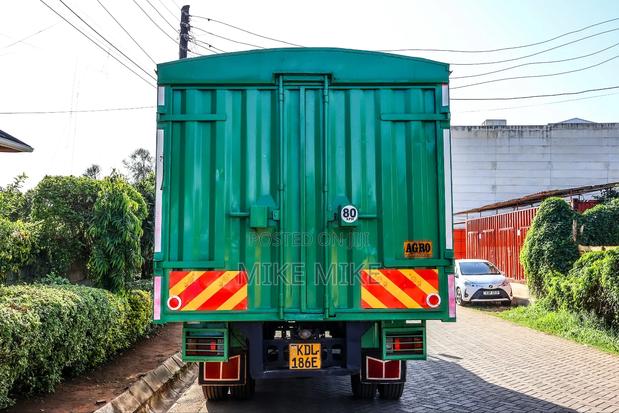 Isuzu FRR 2022 White - thumbnail 5