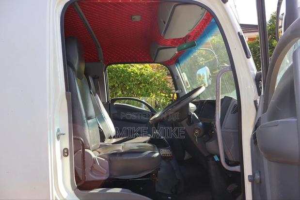 Isuzu FRR 2022 White - thumbnail 7