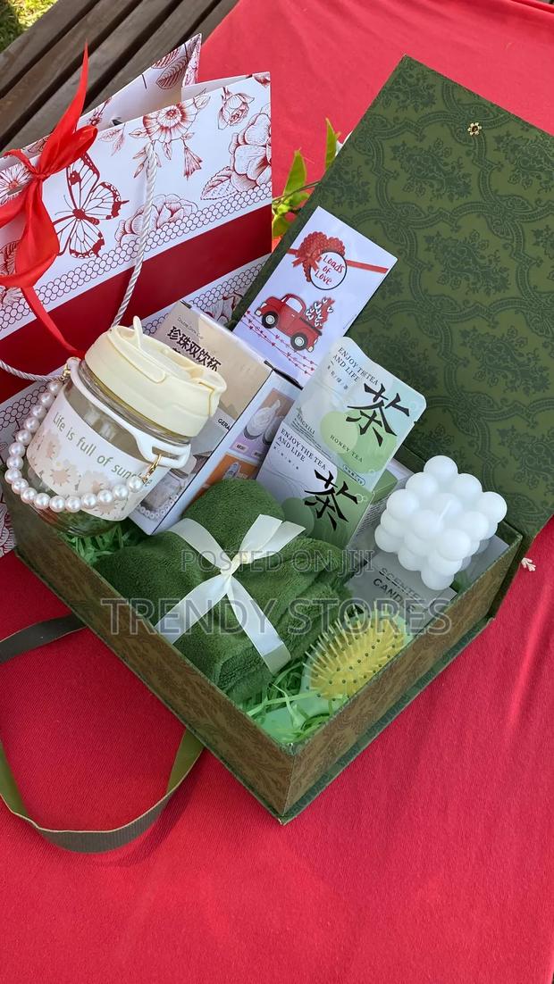 Valentines Ladies Gift Set - thumbnail 2