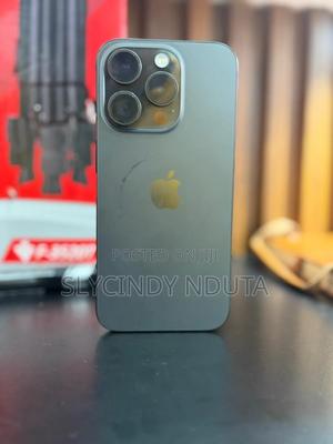 Apple iPhone 15 Pro 128 GB Black - main view