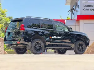 Toyota Land Cruiser Prado 2.8 2021 Black