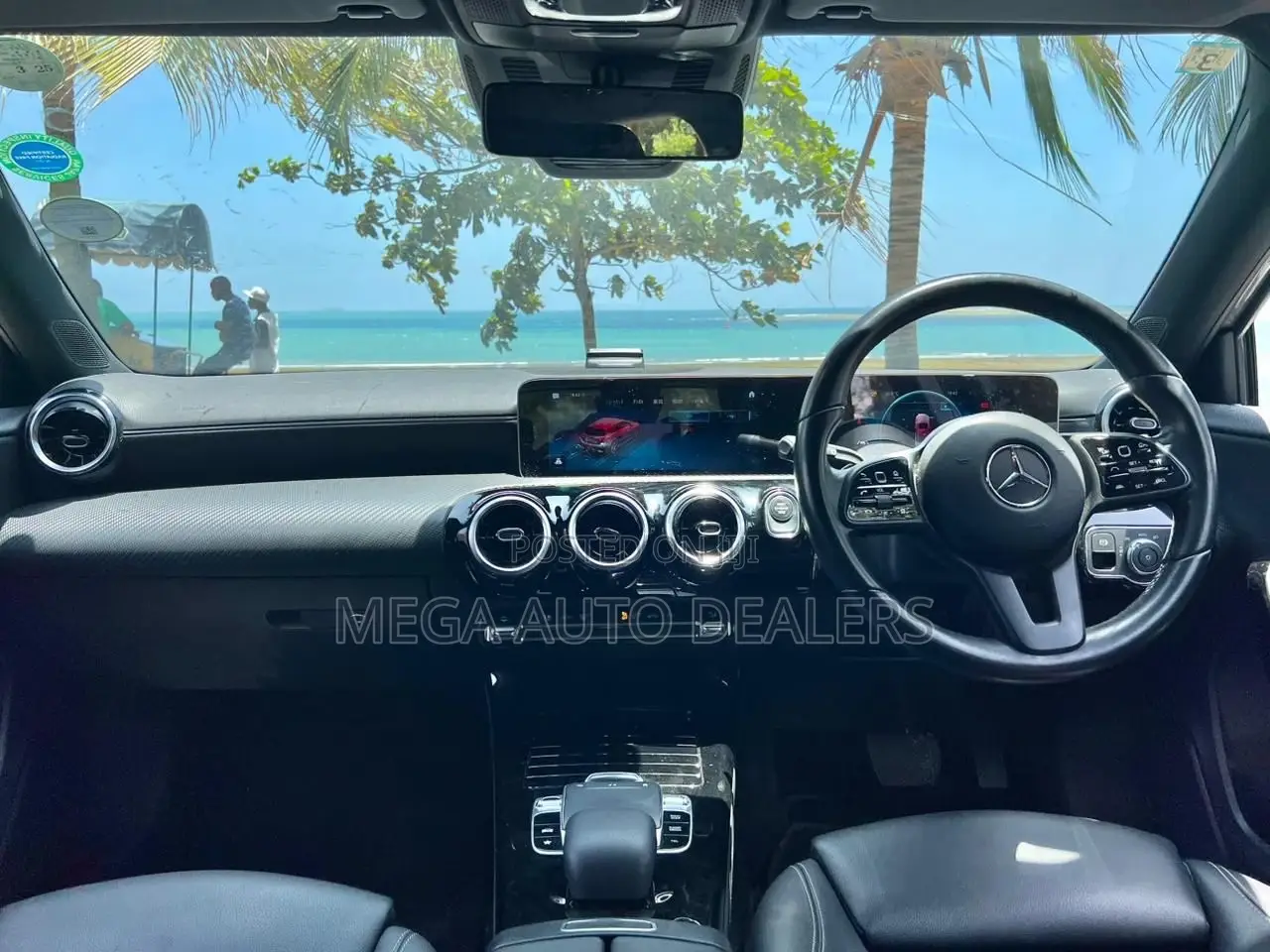 Toyota Sienta 2020