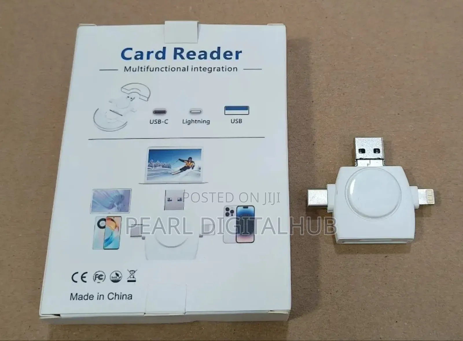 Multifunctional Camera Card Reader