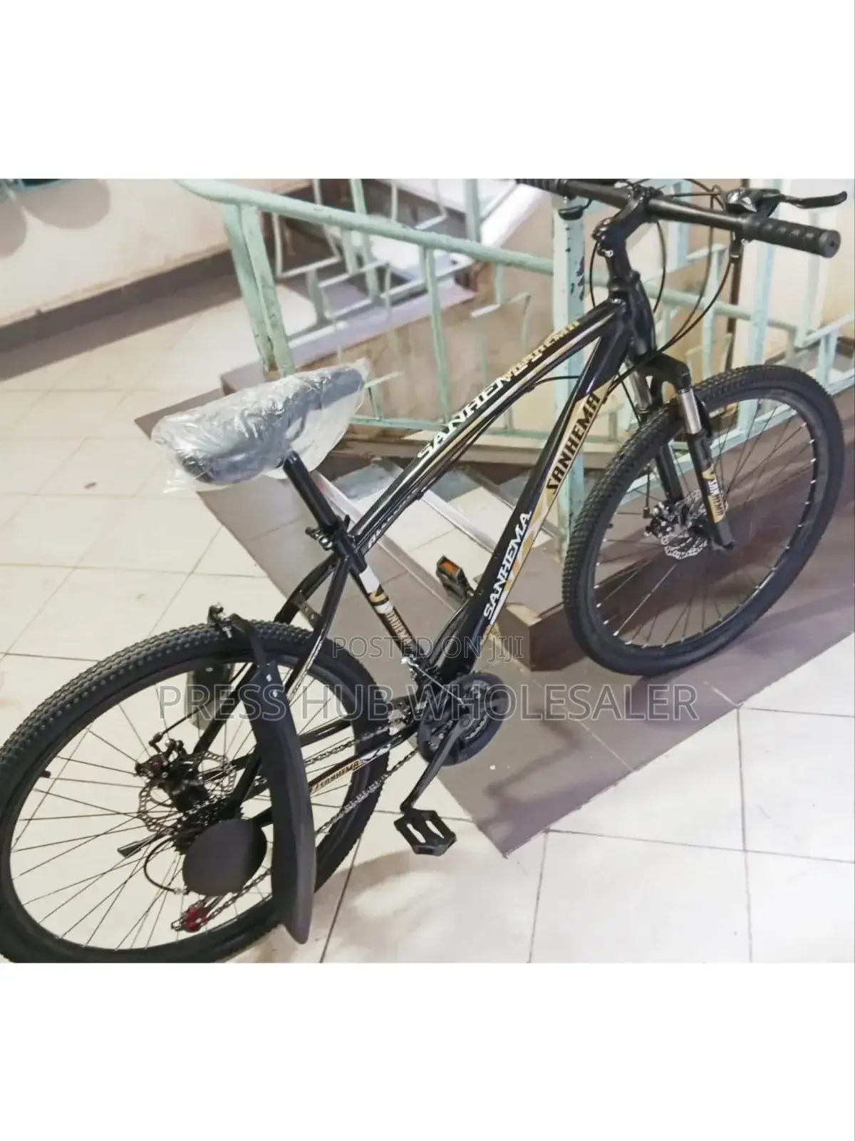 Sanhema 26" Mountain Bike.