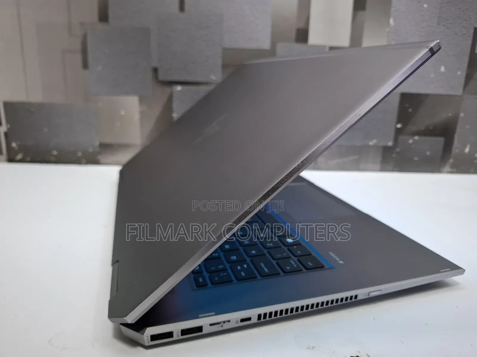 Laptop HP ZBook Studio G5 16GB Intel Core i9 SSD 512GB