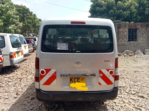 Toyota TownAce 2010 Silver - thumbnail 5