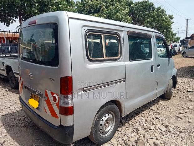 Toyota TownAce 2010 Silver - thumbnail 6