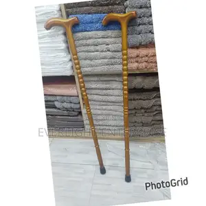 ✓Wooden Walking Stick