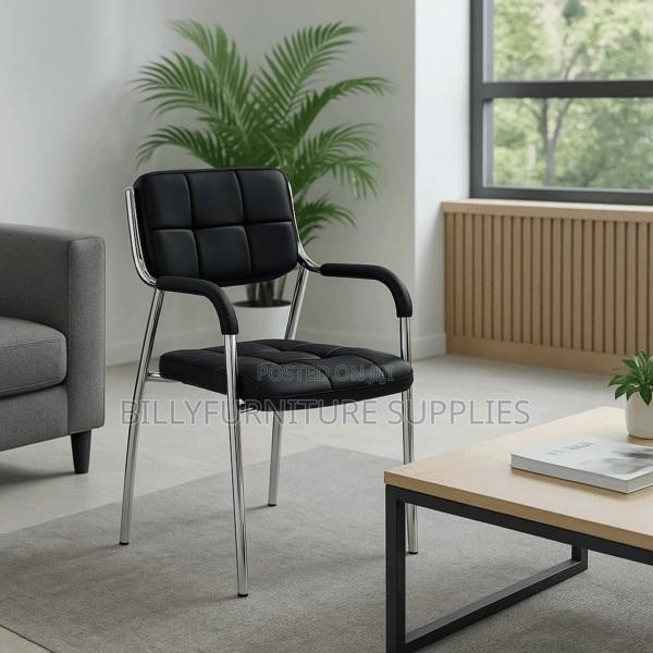 Armrest Visitors Chair - main view