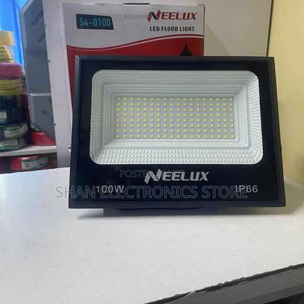 Night-Time Lighting Light Control Ip66 Solar Flood Light - main view