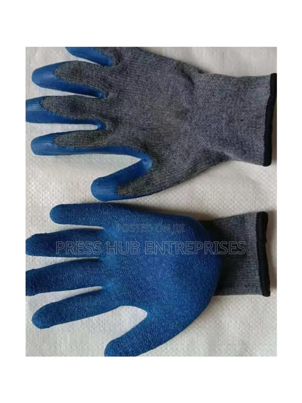 Diamond Grip Gloves". ::::: - main view