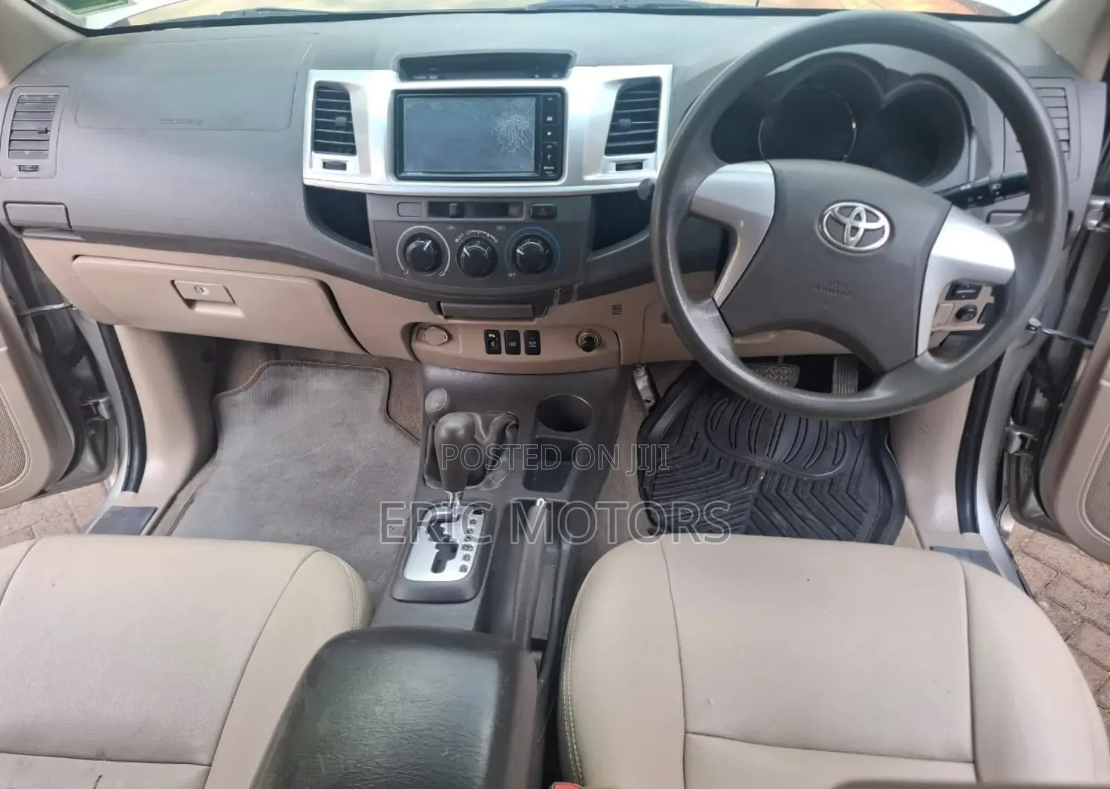 Toyota Fortuner 2010 Silver