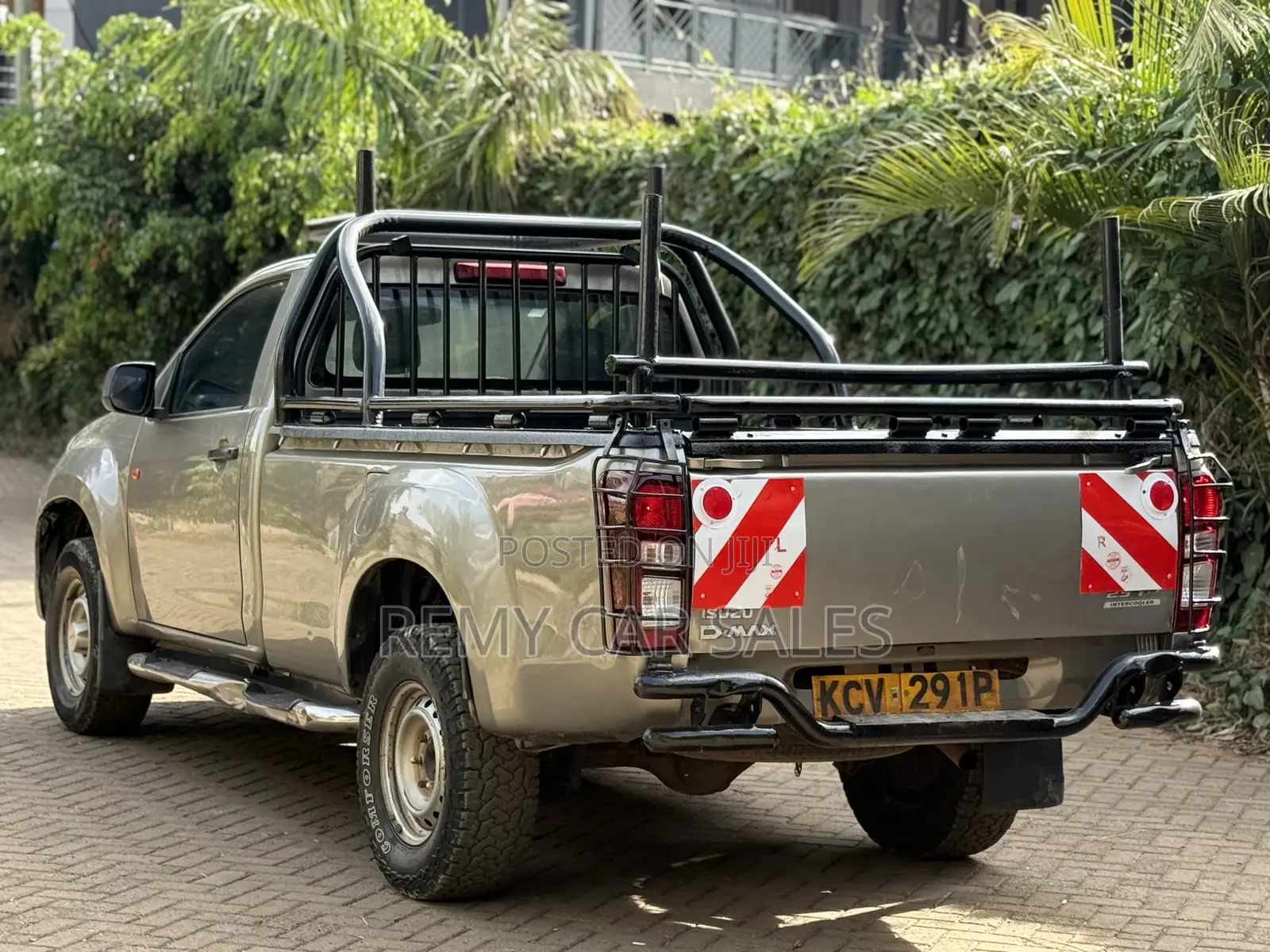 Isuzu D-MAX 2019 Burgundy