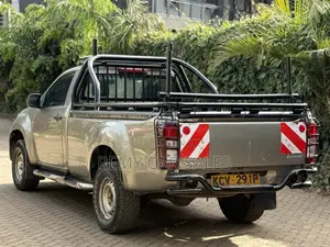 Isuzu D-MAX 2019 Burgundy