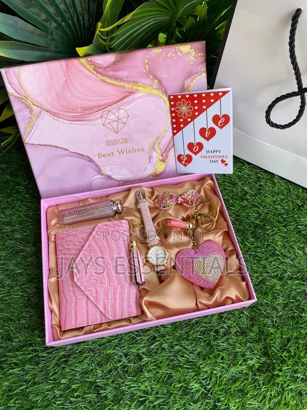 Amore Ladies Valentines Gift Set - main view