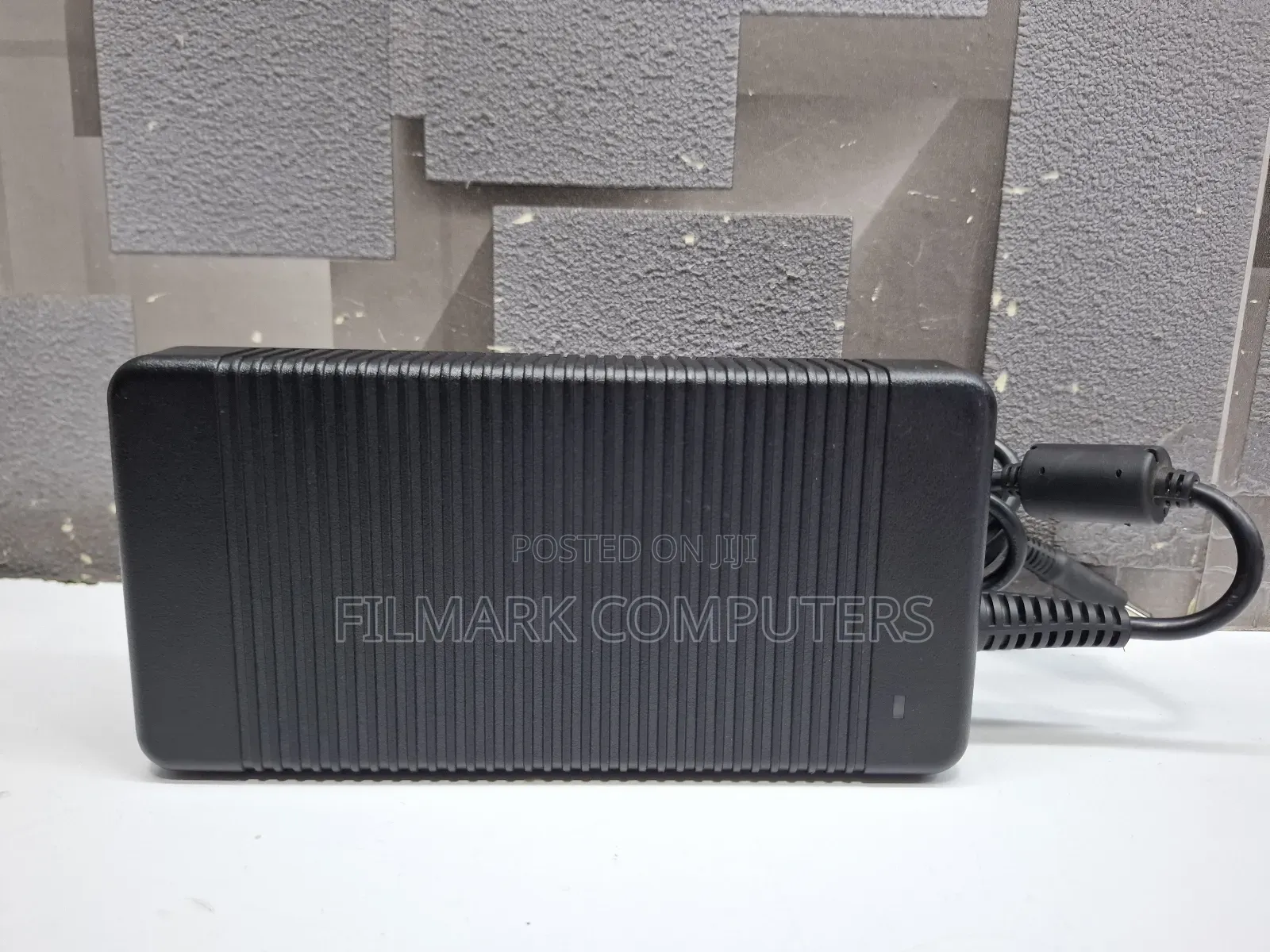 Hp - Ex Uk Original 230w 19.5v 11.8a 5m Tip Ac Adapter Charger For Hp
