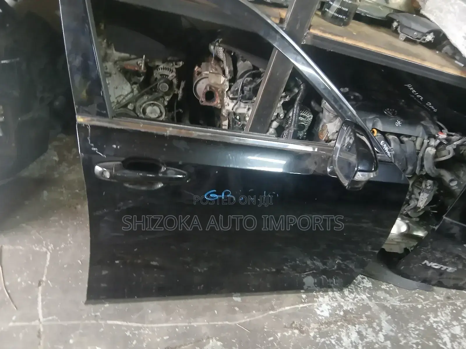 Toyota Crown Athlete Grs210 Driver’S Door + Side Mirror – Ex-Japan
