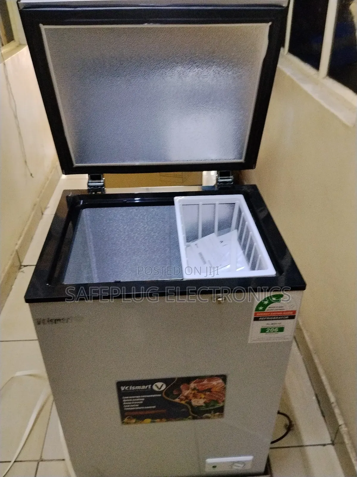 110 L Freezer Deep Freezer With Adjustable Thermostat