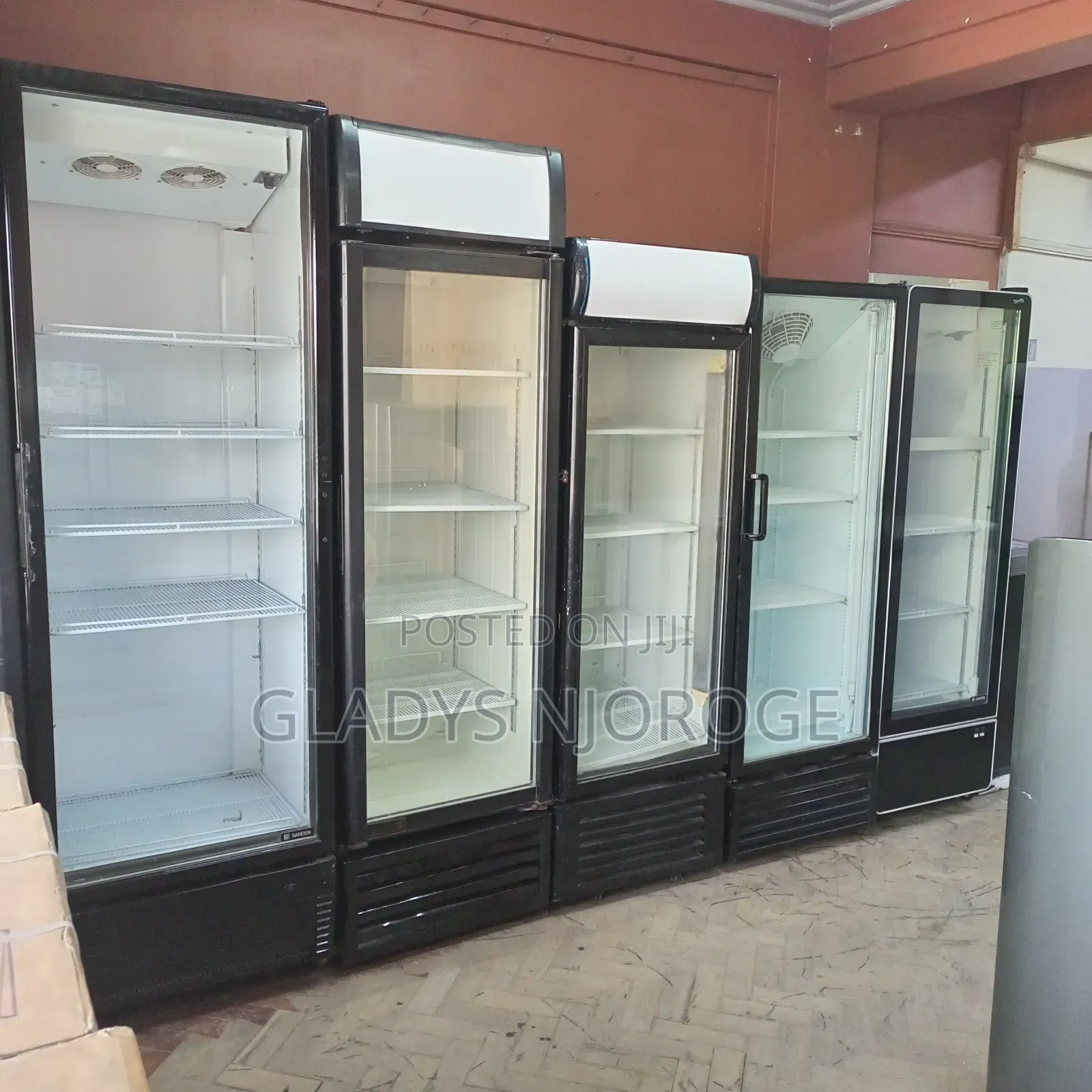 Affordable Display Fridge (400-1200)