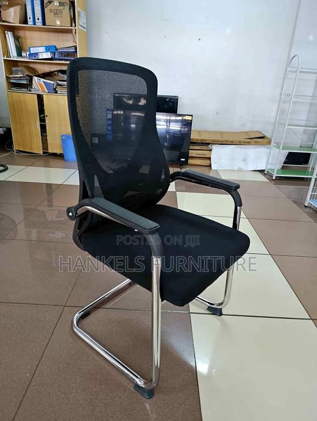Breathable Mesh Office Chair – Comfortable Durable
