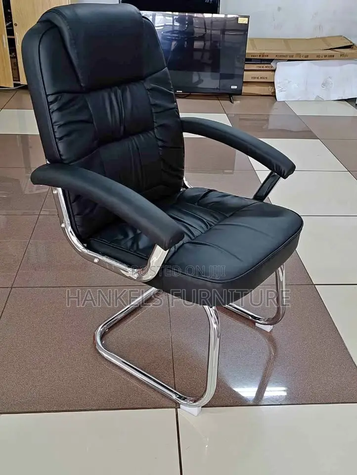 Leather Executive Office Chair – Stylish Professional