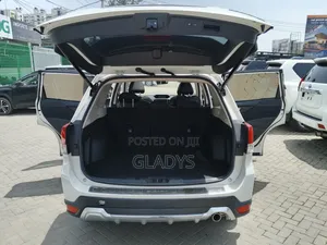 Subaru Forester 2018 White