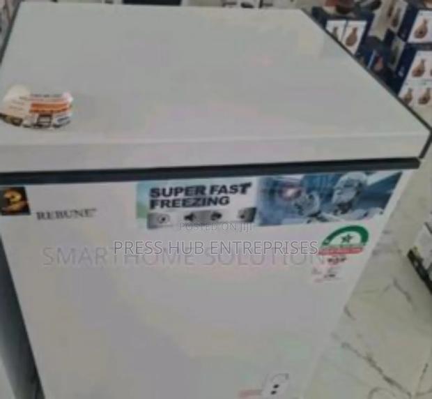 Rebune Chest Freezer"  - main view