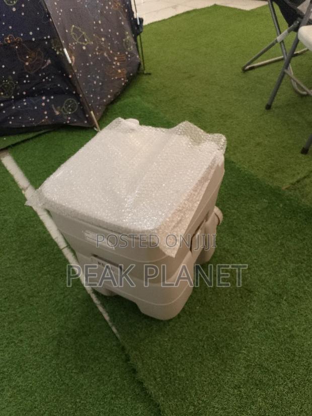 High Quality Portable Toilet – Easy to Use Clean - thumbnail 2