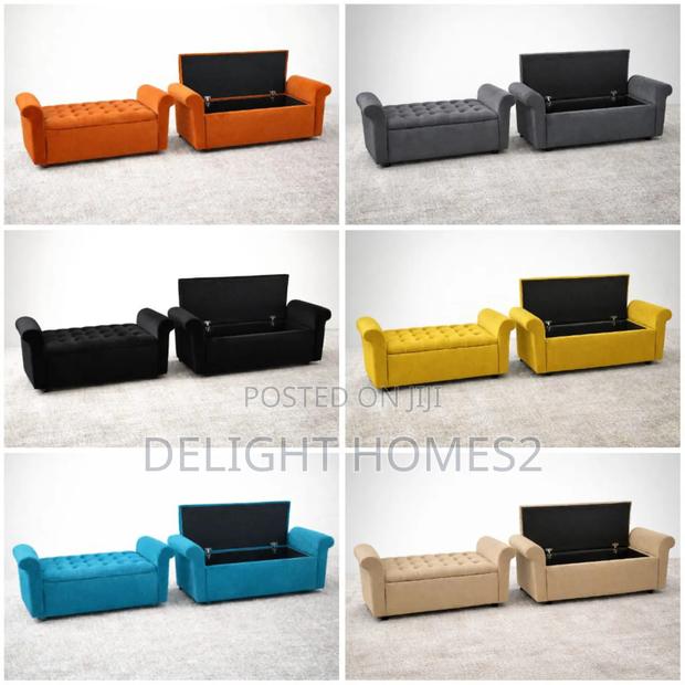 Storage Ottoman Cum Seat_thom - main view