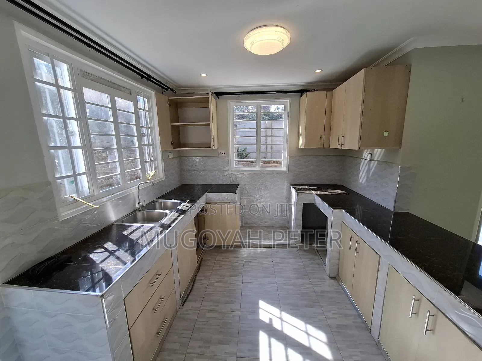 2bdrm Bungalow in Uthiru for rent