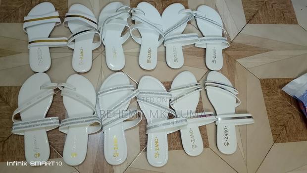 Ladies Sandals - thumbnail 2